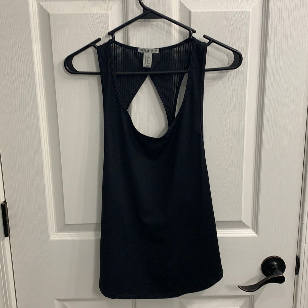 Black workout top